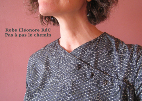 Robe Eléonore Pas à pas le chemin boutonnage